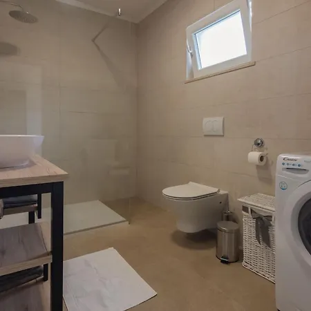 Apartman Zgodic Tulisevica Exterior photo